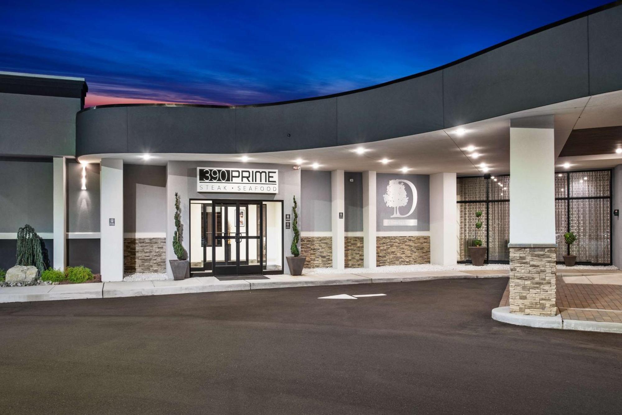 فندق Doubletree By Hilton Monroe Township Cranbury Rossmoor المظهر الخارجي الصورة